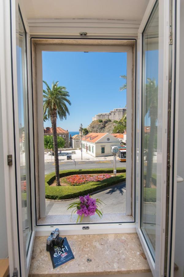 Tomato Old Town Entrance Guest house 3*